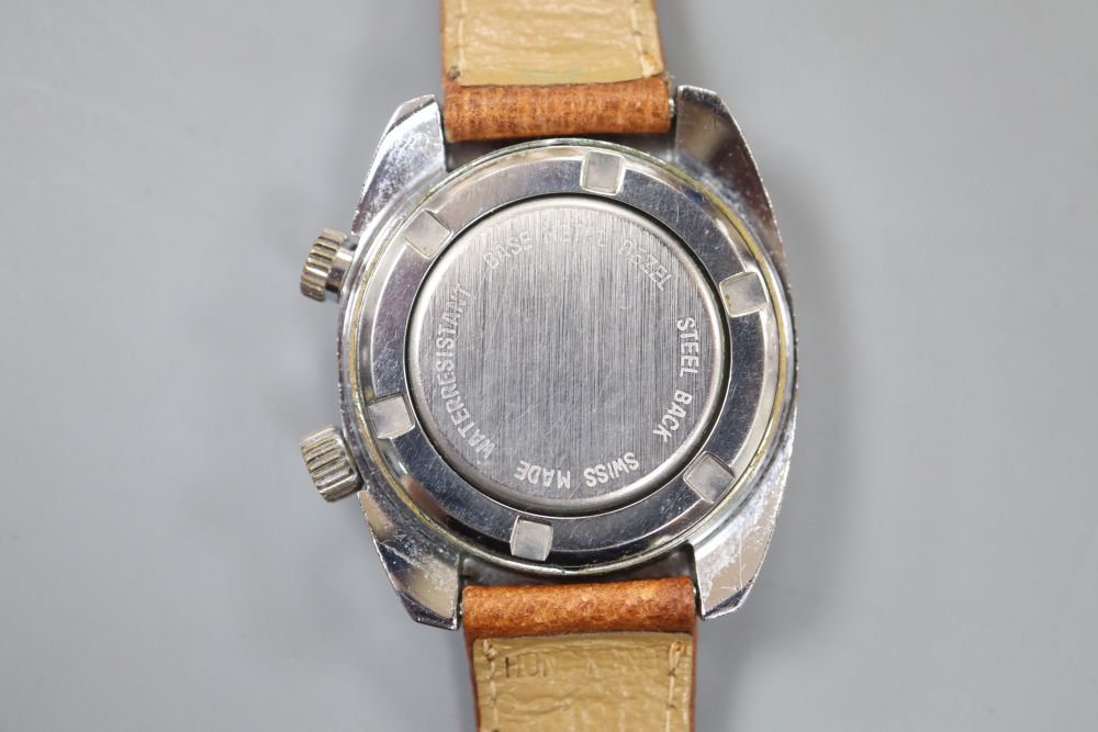 A gentlemans 1970s stainless steel Memostar alarm wrist watch, on associated strap.